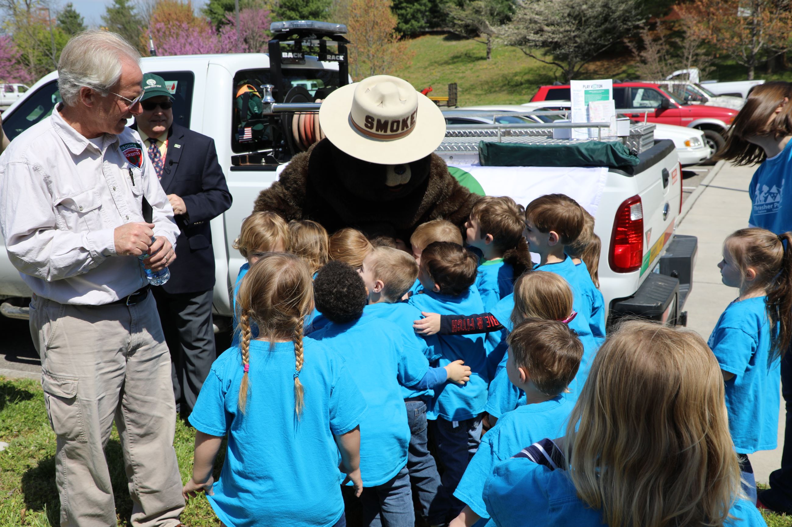 Vinton Arbor Day - Smokey Bear & Kids